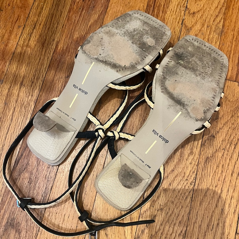 Dolce Vita Women's Black and Cream Kitten Heeled Sandals - Picture 3 of 3